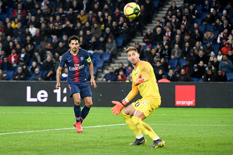 法媒：罗马已与切尔西就租借迪萨西展开谈判，球员愿意加盟（法媒：罗马与切尔西就迪萨西租借展开谈判，球员已表态愿意加盟）