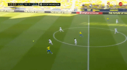 半场战报：拉齐奥1-0莱切，贡多齐建功