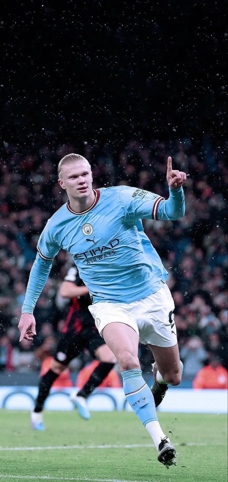 米兰、那不勒斯本轮双双不胜！国米若取胜将逆袭登顶意甲（米兰、那不勒斯本轮皆失分，国米若告捷有望反超登顶意甲）