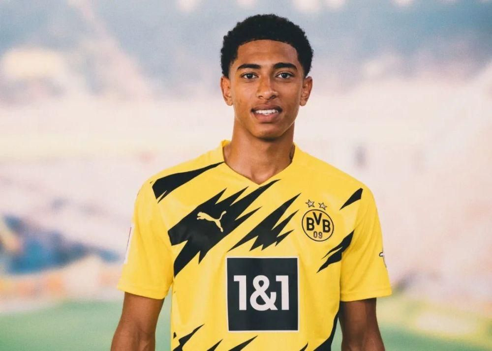 足球欧洲俱乐部频繁爆冷，球迷：本赛季太刺激