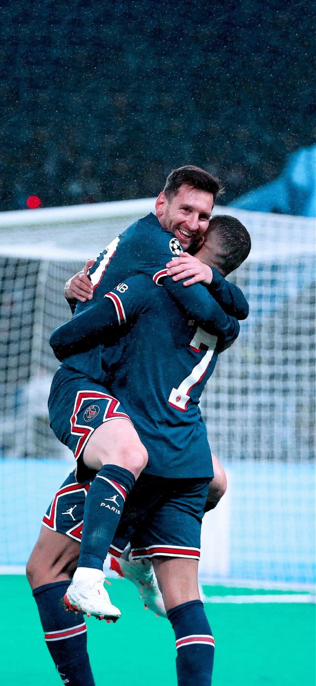 库拉索首进世界杯，华裔球员陈达毅有望首次征战世界杯（库拉索历史性挺进世界杯，华裔陈达毅有望迎来世界杯首秀）