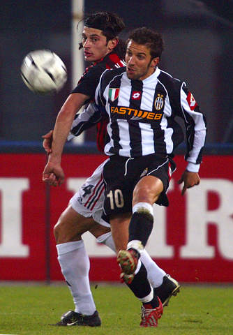 杨鸣：辽宁队正经历新老交替阵痛期，相信联赛开始前会有变化