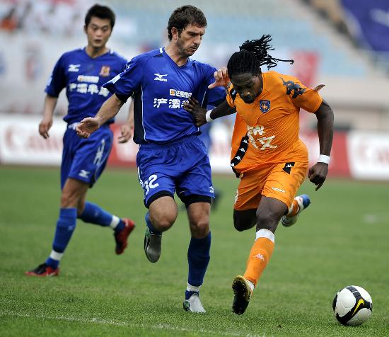 16岁103天，阿森纳小将萨蒙成为欧冠历史第6年轻参赛球员（年仅16岁103天，阿森纳小将萨蒙跻身欧冠史上第六年轻登场球员）