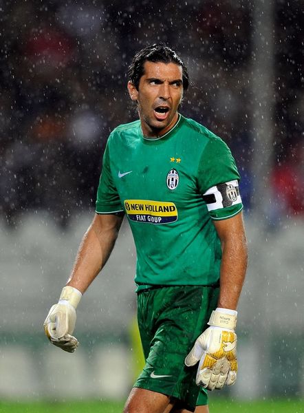 2025／26赛季英超：埃弗顿VS阿森纳，英超焦点战！阿森纳志在稳固榜首（2025／26英超焦点战：埃弗顿对决阿森纳，枪手力保榜首）