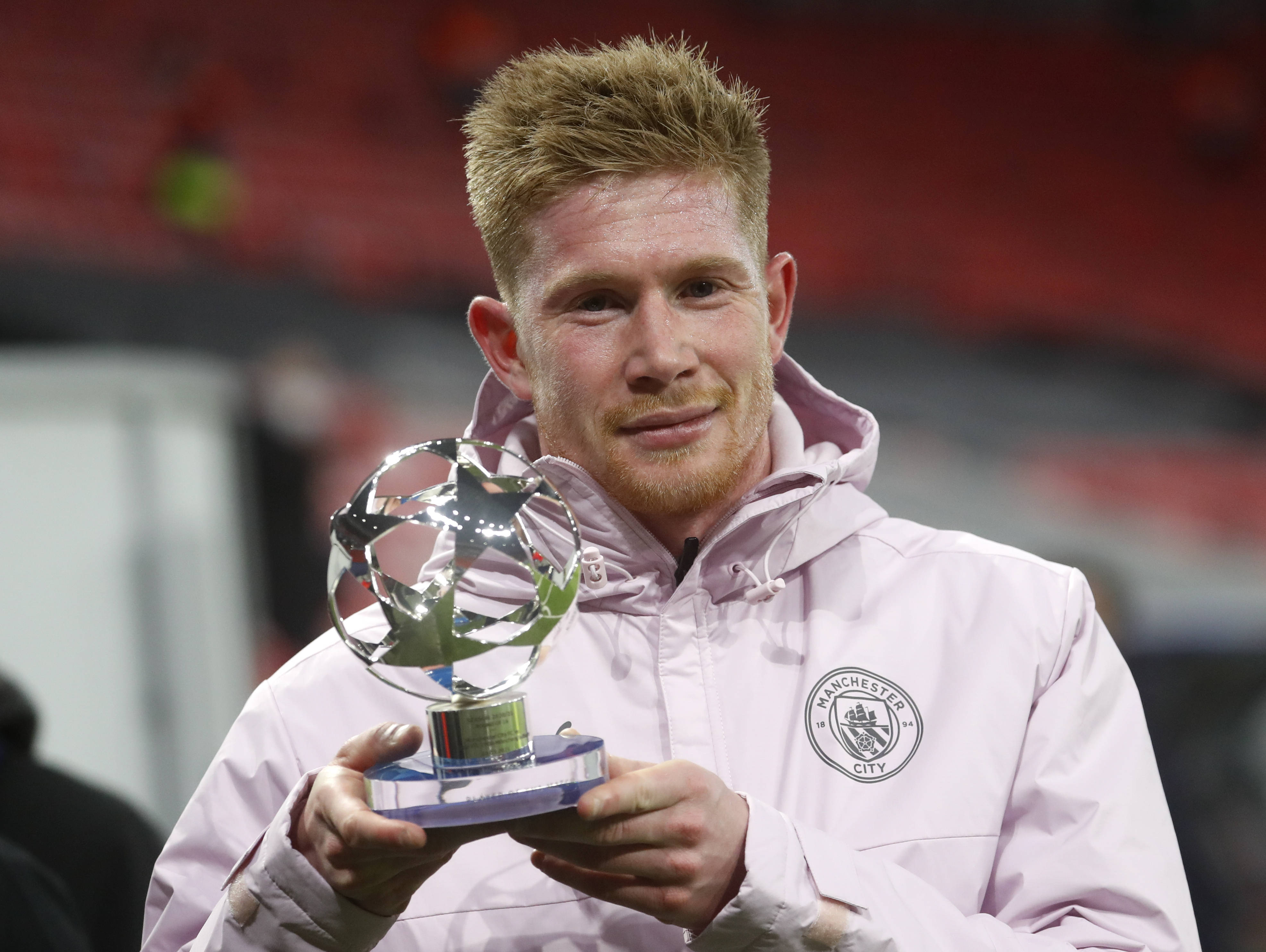 荷甲战报：克拉森世界波，莫基奥破门，阿贾克斯2-0费耶诺德（阿贾克斯2比0力克费耶诺德：克拉森轰世界波，莫基奥建功）