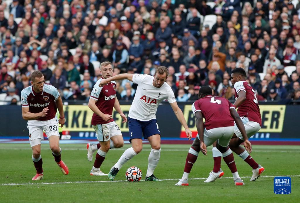 阿隆索难镇住更衣室：皇马是否需要重建？弃用功勋主帅要付出代价？