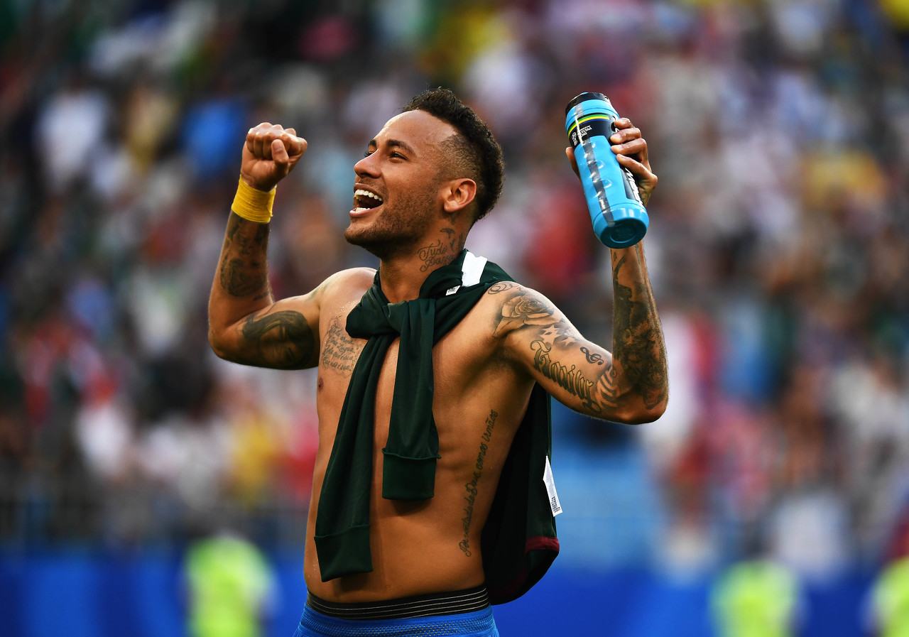 都体：佛罗伦萨球迷说DV9是“吉普赛人”，俱乐部被罚款2万欧