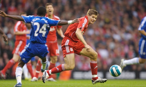 马卡：皇马密切关注科莫后卫拉蒙，英超多队也展开考察（据马卡报：皇马考察科莫后卫拉蒙，英超多队同样关注）